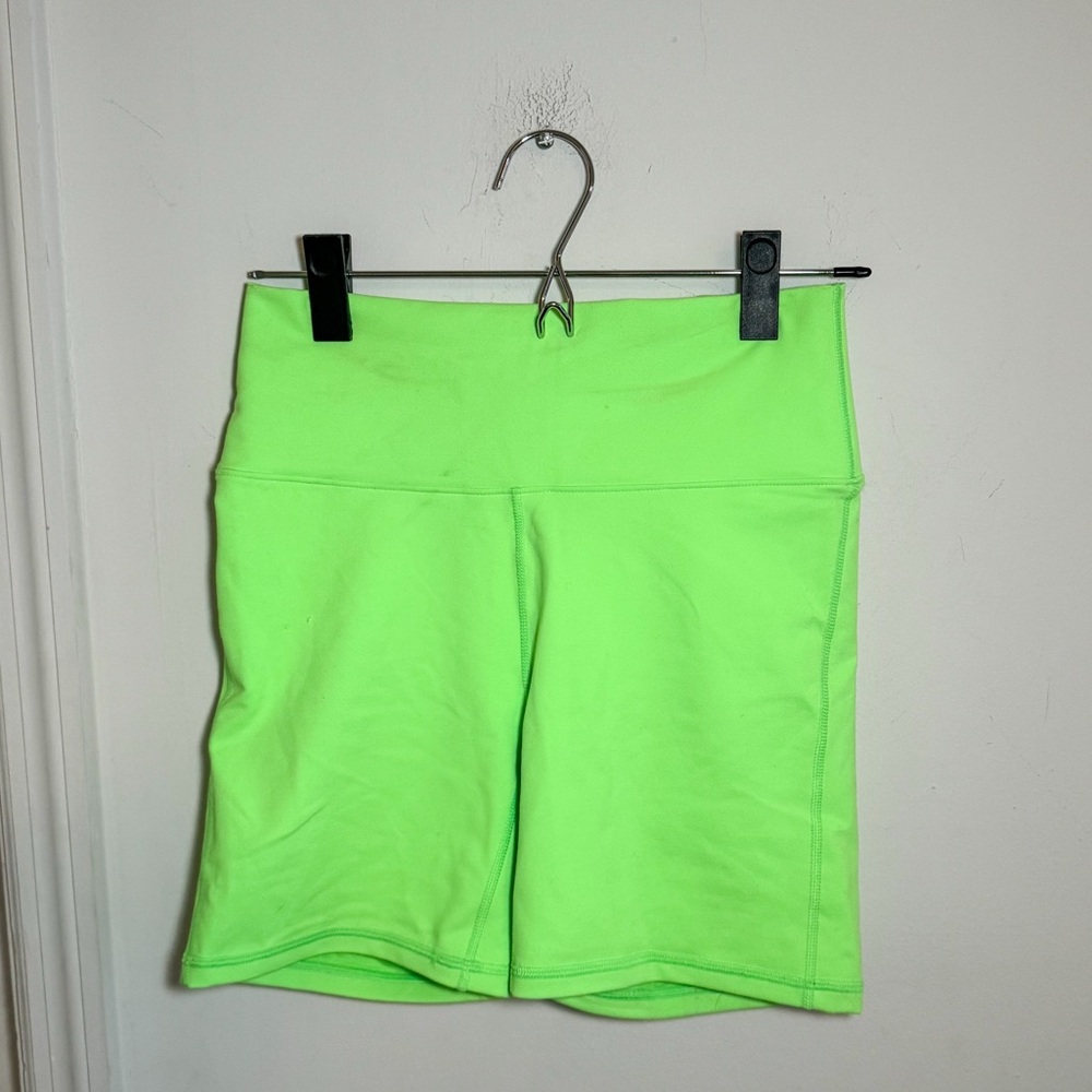 Fabletics power hold bike shorts, high rise, neon green, size small